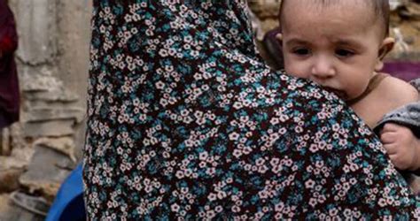 F­i­l­i­s­t­i­n­ ­K­ı­z­ı­l­a­y­ı­:­ ­G­a­z­z­e­­d­e­ ­h­e­r­ ­g­ü­n­ ­1­8­0­ ­k­a­d­ı­n­ ­t­e­h­l­i­k­e­l­i­ ­k­o­ş­u­l­l­a­r­d­a­ ­d­o­ğ­u­m­ ­y­a­p­ı­y­o­r­